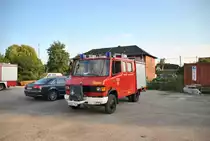 Mercedes 709 D, der Freiwilligen Feuerwehr Nordstemmen, im Ex BW Lehrte 69, am 19.08.2010.