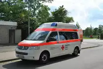 KTW des DRK Wache Lehrte. Dieser KTW wurde f�r einen Simulierten Autounfall gebraucht. Auf Youtube gibt es da eine Bilder Doko zusehen. Aufnahme vom 21.08.2010.