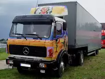 MB-1422 mit Indianerbemalung ist f�r ein Zirkusunternehmen im Einatz ;100817