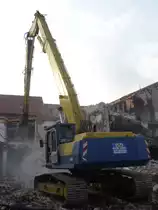 Komatsu PC400LC-5 Longfront. Aufgenommen am 19.03.2010.