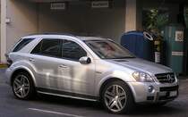 Mercedes-Benz ML Tuning. Gesehen: Juli 2010, Frankfurt (Main).