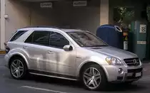 Mercedes-Benz ML Tuning. Gesehen: Juli 2010, Frankfurt (Main).