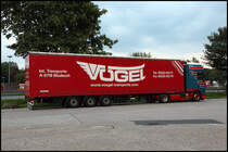  SACHSE : DAF XF105.460SCC  SuperSpaceCab  von V�GEL verbringt die Nacht auf dem Rasthof Sauerland-West. (12.08.2010)