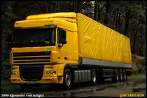 DAF XF105.410SC  SpaceCab  aus Russland wartet im Sauerland auf die Weiterfahrt.
Auff�llig ist das Unternehmen aus Osteuropa nicht so h�ufig Megatrailer etc. verwenden...
