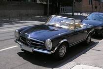 Mercedes-Benz w113. Aufgenommen: Juli 2010, Frankfurt am Main.