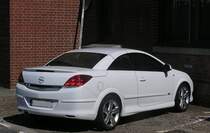 Opel Astra Cabriolet. Aufgenommen: Juli 2010, Rsselsheim.