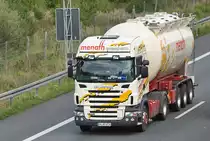 Scania R 420 Sattelzug auf der A2 bei Lehrte, am 24.08.2010