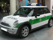 Dies ist ein Mini Cooper gesehen auf der Cebit am 24.03.04.