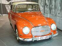 DKW 1000 S Coupe. 1959 - 1963. Die 1000´er Modelle waren im Grunde  facegeliftete  3=6 Modelle, dessen 3-Zylinder-Zweitakt-Motor auf 980 cm aufgebohrt wurde und nun 50 PS leistete. Der grte Teil der 1000´er lief im Dsseldorfer Werk vom Band. Audi Museum.