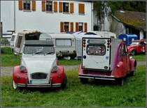 Zwei Citron 2 CV aufgenommen beim Citrontreffen in Toutschemillen / Wiltz 28.08.2010.
