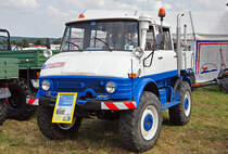 MB Unimog, Baureihe 406-415, Baujahr 1981, 84 PS. Dieser Unimog war in seinem  1. Leben  als Flugzeugschlepper bei der Luftwaffe eingesetzt. Treckerfest Eu-Kirchheim 14.08.2010