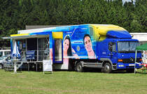 MB Atego 1328 mit der Ausstellung  Arbeitgeber Bundeswehr  auf dem Flugtag in Breitscheid - 21.08.2010