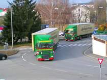 DAF-XF Sattelz�ge einer renomierten Rieder Spedition nehmen Kurs auf die Betriebsst�tte; 080201