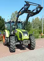 Claas Axion 320 ausgestellt bei der 2. Traktorenausstellung  Ahle Bulldogge us Angeschbach oh Lannehuse  am 05.09.2010 in Angersbach 

