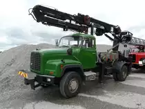 Ein Saurer mit Kranaufbau am Saurer Oldtimer Treff in Niederbipp am 28.08.2010