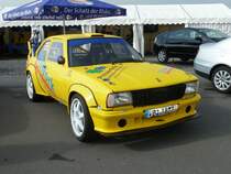 Opel Ascona steht auf dem Ausstellungsgel�nde des 2. Fuldaer Autotages