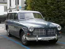 Ein �lterer Volvo Kombi in Wabern am 05.09.2010