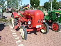Porsche Junior ausgestellt bei der 2. Traktorenausstellung  Ahle Bulldogge us Angeschbach oh Lannehuse  am 05.09.2010 in Angersbach 