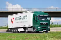 MAN Pritsche  Martin B�nten  auf der A61 bei Heimerzheim - 31.08.2010