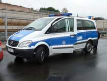 MB Vito der Bundespolizei abgestellt am Bahnhof Neuhof, September 2010