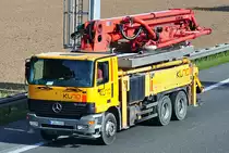 MB Actros Betonpumpe auf der A61 bei Weilerswist - 06.09.2010