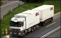 ACTROS 2544 der SPEDITION SPITZER auf der A45.