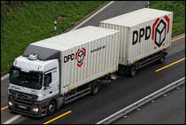 ACTROS MP3 1841 von SCHUCK ist mit DPD Brcken unterwegs.