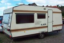 brstner LUX Campinganhnger  abgestellt in Neustadt i.H. 03.09.2010