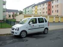 Opel Agila 1  Lehrter Wohnsbau Gmb , am 23.08.10 in Lehrte/Goethestr.