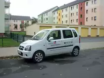 Opel Agila 1  Lehrter Wohnsbau Gmb , am 23.08.10 in Lehrte/Goethestr.