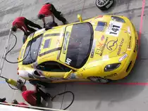 Radwechsel fotografiert von oben. Gesehen am 03.09.2010.