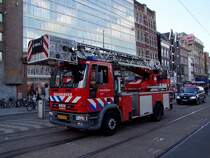 IVECO-MAGIRUS-130EZ4 mit Drehleiter der BRANDWEER-Amsterdam_Y-Tunnel im Bereich der Haltestelle Muntplein;100903