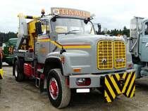 Ein Saurer D290B Muldentransporter am Saurer Oldtimer Treff in Niederbipp am 28.08.2010