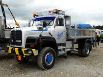 Ein Saurer D330B Kipper am Saurer Oldtimer Treff in Niederbipp am 28.08.2010