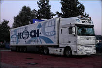 Da bis zum Erffnungstermin des Bahnbetriebswerkes in Osnabrck noch Zeit war, habe ich mir mal die Spedition KOCH angeschaut. Auf einem Parkplatz konnte ich diesen schnen DAF XF105.460SCC  SuperSpaceCab  ablichten. (19.09.2010)