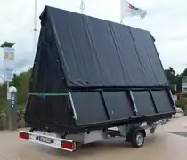 Transportable Show B�hne als PKW Anh�nger gesehen in Pelzerhaken 29/08/2010