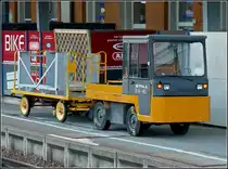 Dieses Still R 07-20 Elektromobil dient im Bahnhof von Passau als Gep�cktransportwagen. 10.09.2010