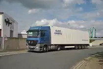 Mercedes Actros 1844, in Lehrte am 19.September 2010.