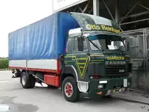 Ein Saurer D330B mit Pritschenaufbau am Saurer Oldtimer Treff in Niederbipp am 28.08.2010