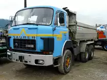 Ein Saurer D330B Kipper am Saurer Oldtimer Treff in Niederbipp am 28.08.2010