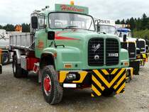 Ein Saurer D330B Kipper am Saurer Oldtimer Treff in Niederbipp am 28.08.2010