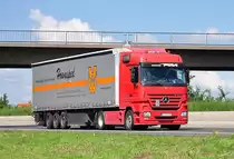 MB Actros   Spedition Pira  auf der A61 bei Heimerzheim 31.08.2010