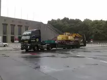 VOLVO FH12 Mit 1704 Kettenbagger 