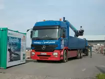 Mercedes-H�ngerzug am 24.September 2010 im Industriegel�nde von Bergen/R�gen.