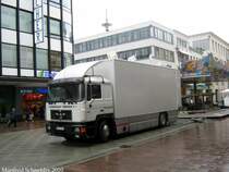 MAN LKW eines Schaustellers in der Fugngerzone von Saarbrcken. Das Bild habe ich am 30.09.2010 gemacht.