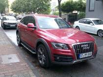Audi Q5, rot. Gesehen: Juli 2010