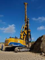 Ein Bauer BG15H bohrt Lcher an der Campusbaustelle der RWTH am 01.10.2010 in Aachen.