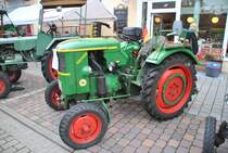 Ein Deutz Traktor, am 02.10.2010. auf dem Bauernmarkt in der Burgdorfer Strae.