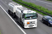 MB Actros 1245 Tankwagen mit Tankanhnger, A61 Rheinbach 16.09.2010