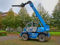 Manitou Teleskopgabelstapler MRT 2150 Turbo steht am 03.10.2010 etwas abseits der Hubschrauberlandeplatzbaustelle am Klinikum Aachen 